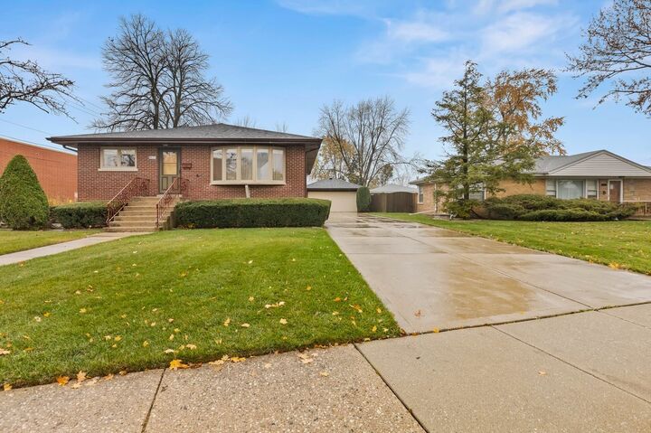 8826 Shermer Road  Morton Grove IL 60053 photo