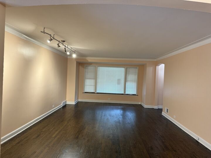 Property Photo:  8155 S Essex Avenue  IL 60617 
