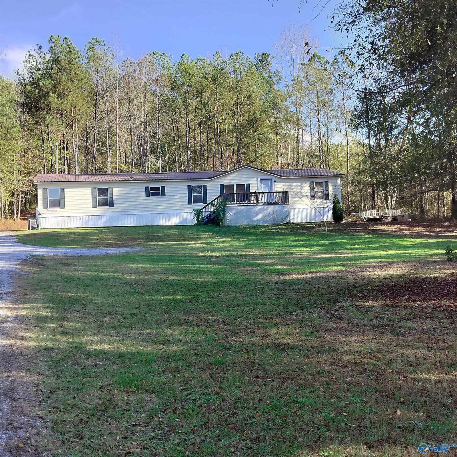 Property Photo:  2413 Tabor Road  AL 35904 