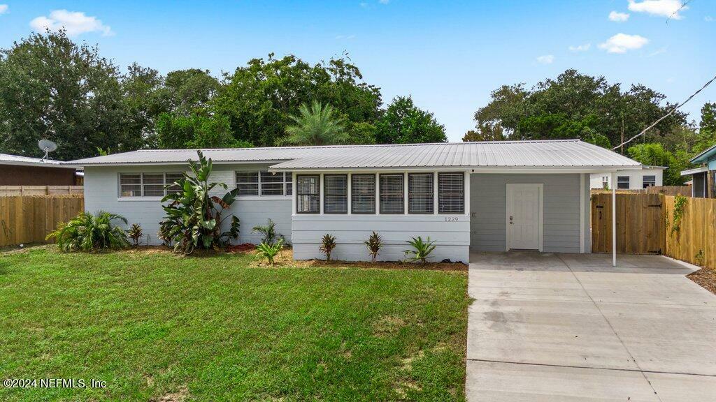 Property Photo:  1229 Hernandez Boulevard  FL 32080 