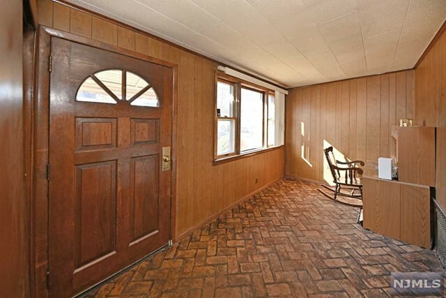 Property Photo:  116 Chestnut Street  NJ 07662 