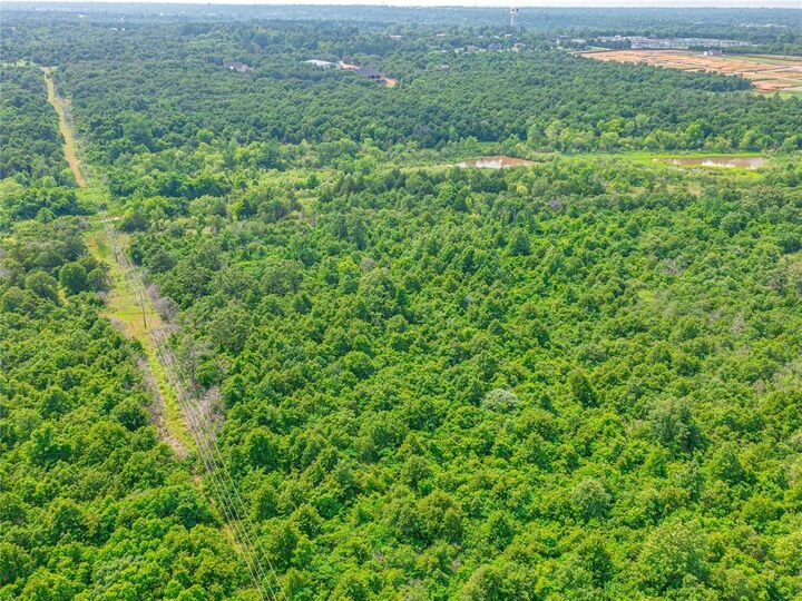 Property Photo:  Sycamore Lane  OK 73020 