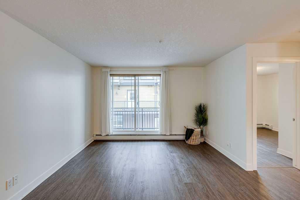 2440 34 Avenue SW 203  Calgary AB T2T 2C8 photo