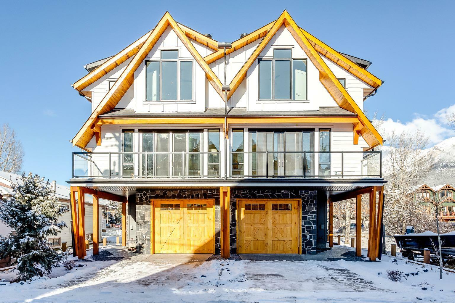 4 (SW), 833 6th Street 4 (SW)  Canmore AB T1W 2E1 photo