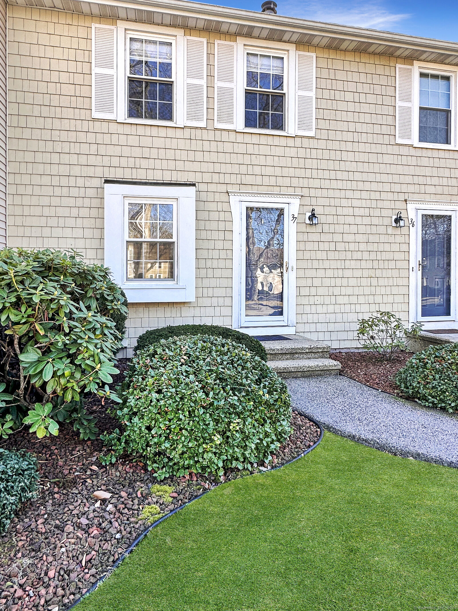 Property Photo:  37 Hubbard Run Drive 37  CT 06033 