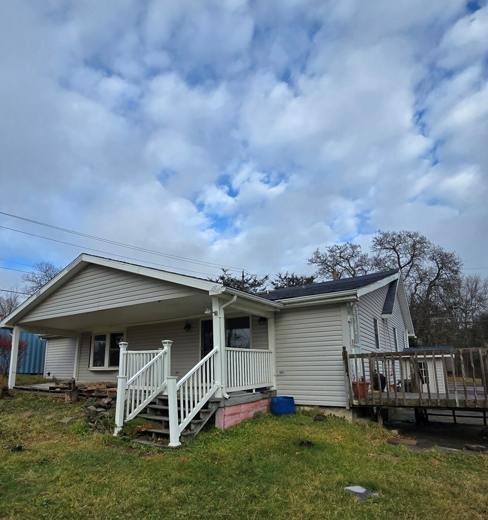 Property Photo:  98 Old Sullivanville Rd.  NY 14845 