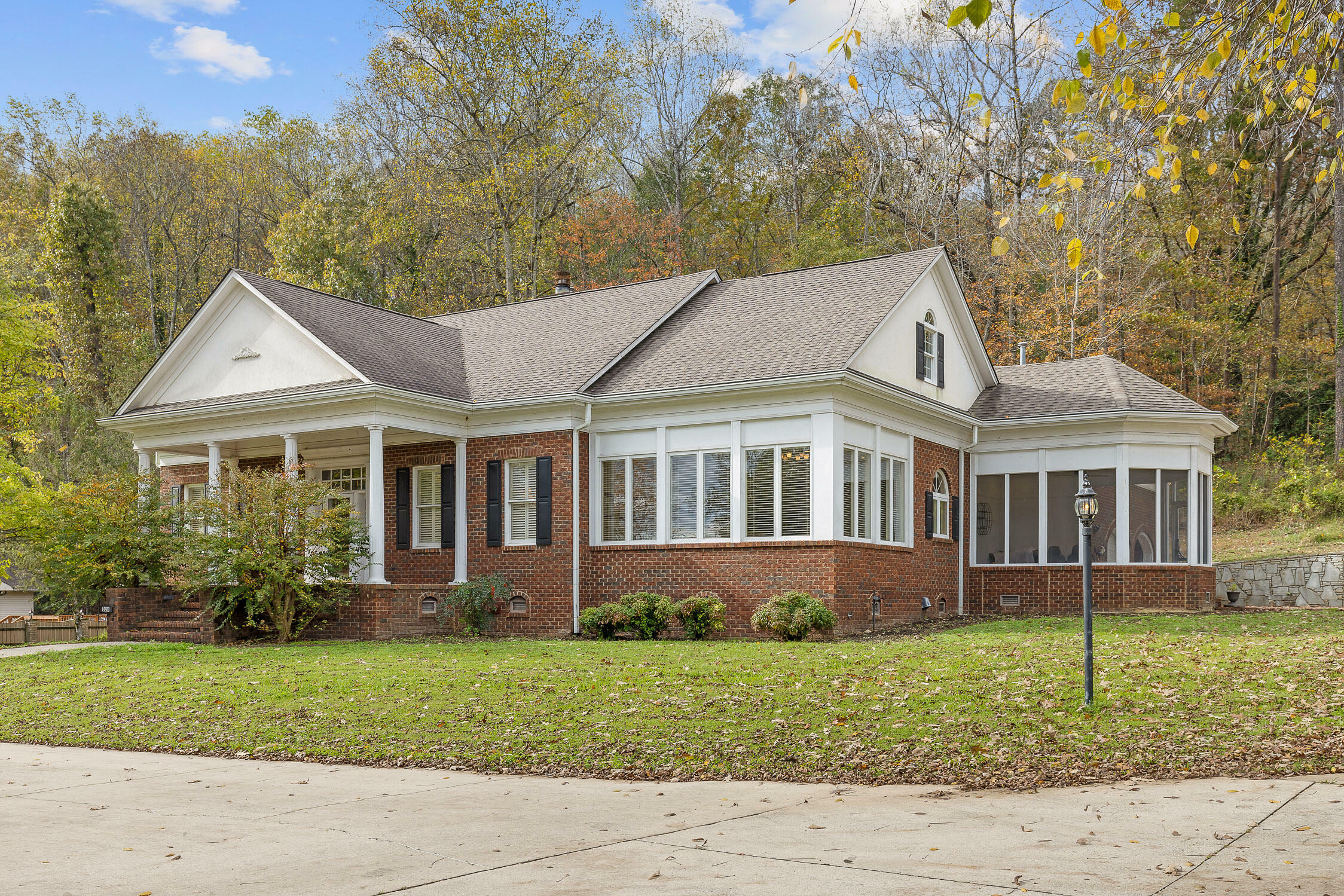 Property Photo:  820 Holly Avenue  TN 37380 