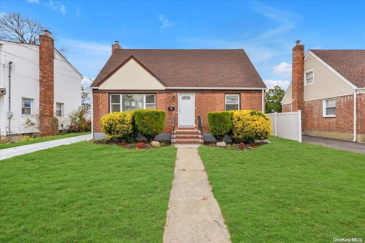 Property Photo:  37 Glenmore Avenue  NY 11550 