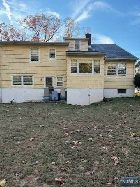 Property Photo:  10 Maplewood Avenue  NJ 07040 