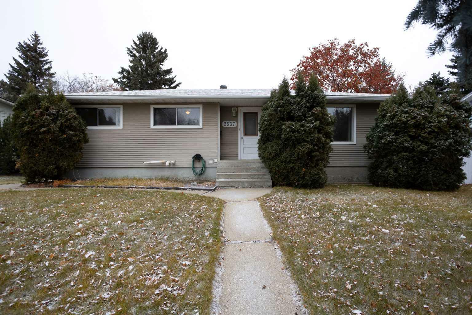 Property Photo:  3537 Spruce Drive  AB T4N 3N8 