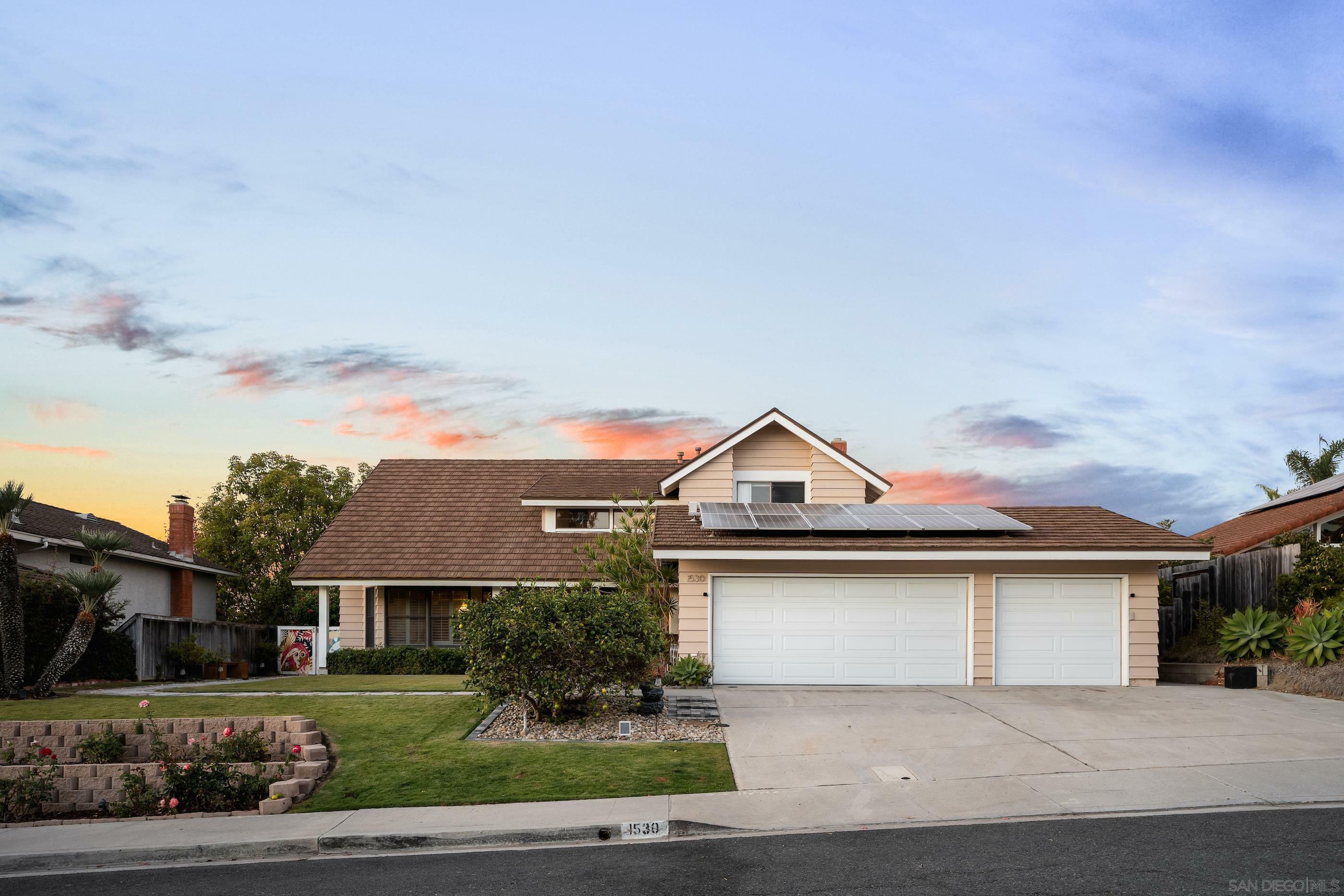 Property Photo:  1530 Vanessa Cir  CA 92024 