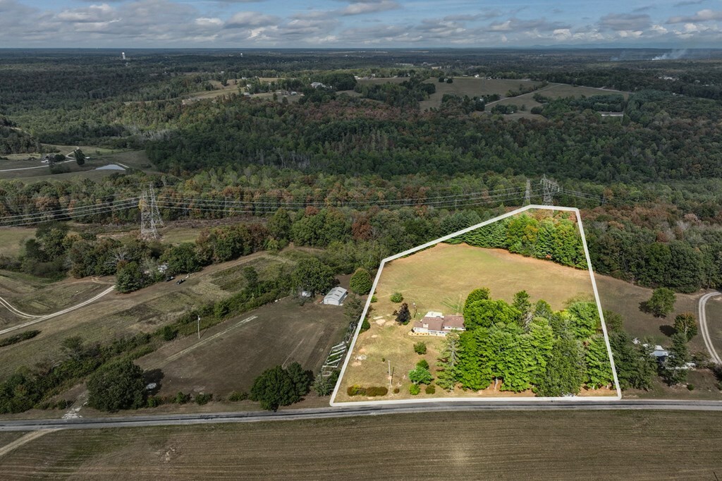 Property Photo:  5.6 Ac 964 Joe Tabor Rd  TN 38571 