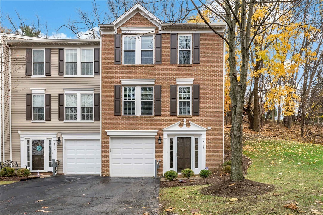 Property Photo:  375 Murrays Lane  PA 15234 