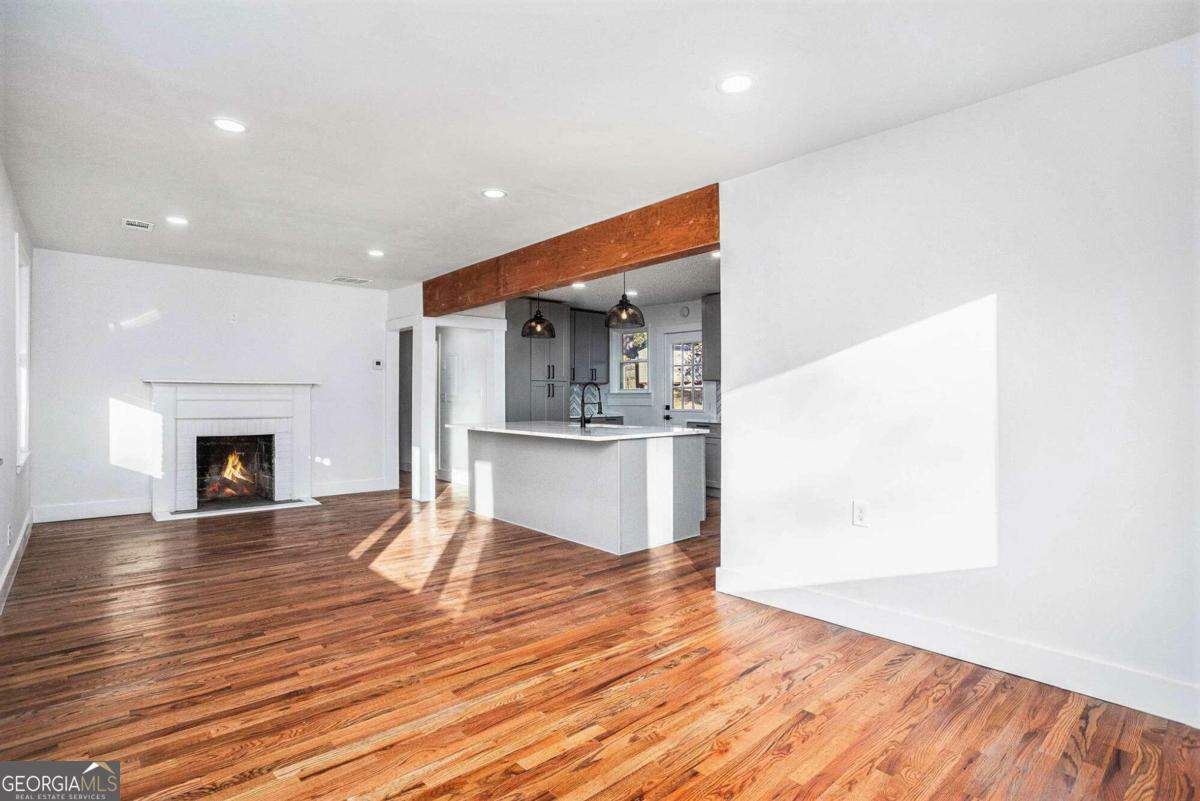 Property Photo:  1679 Browning Street SW  GA 30314 