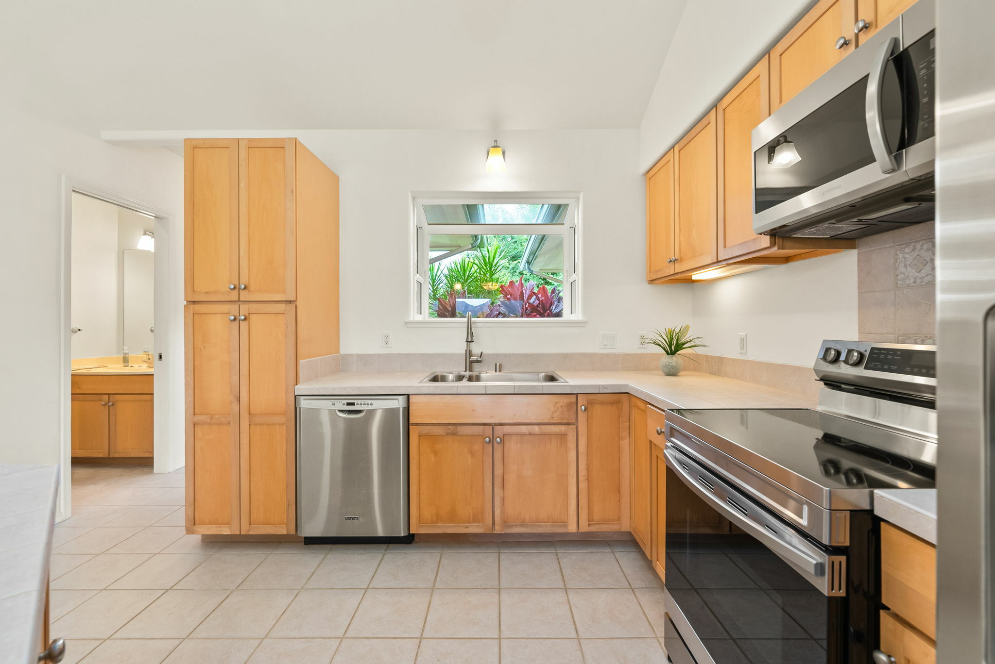 Property Photo: 2110 Kaneka St 171 HI 96766