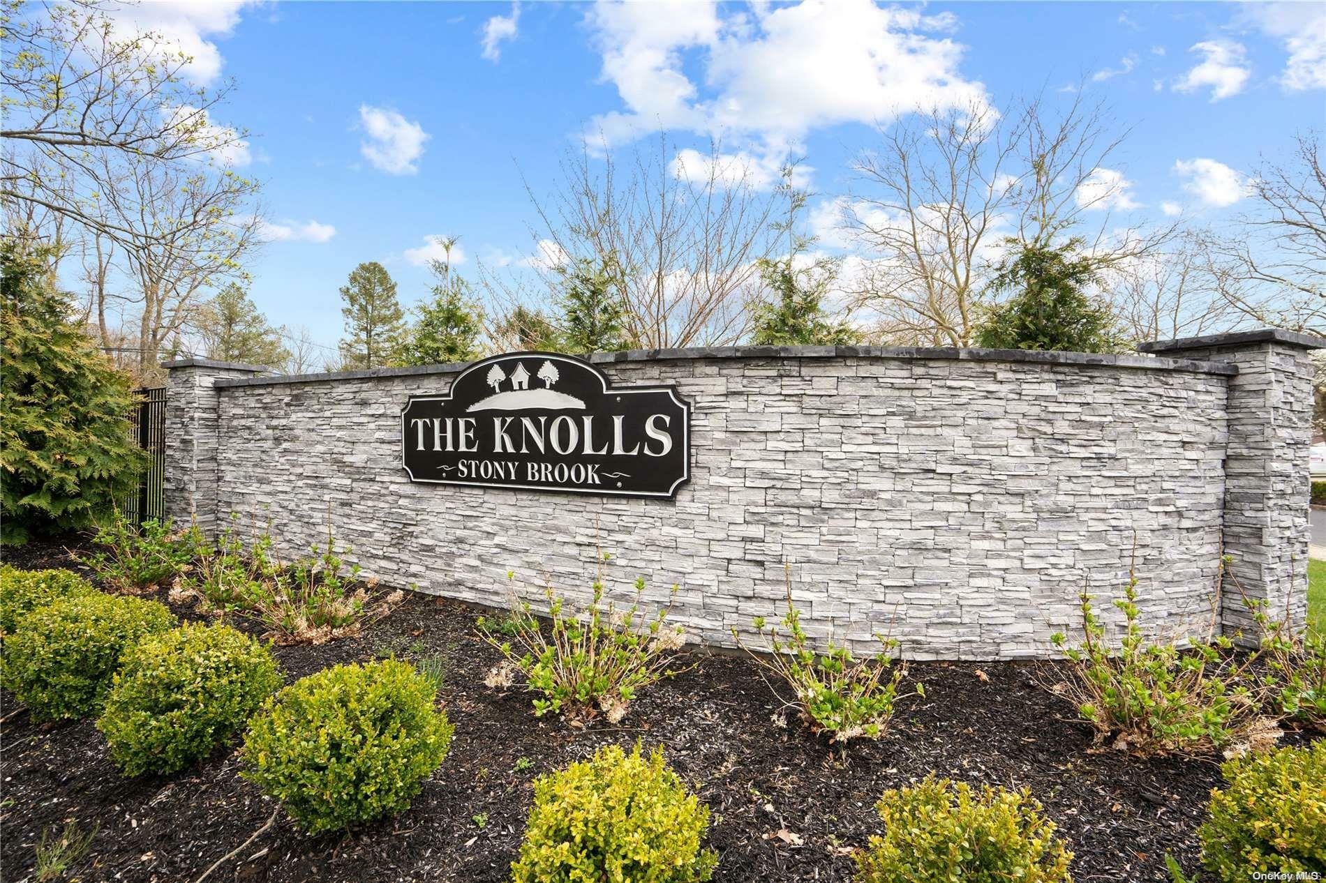 Property Photo:  17 Knolls Drive 17  NY 11790 