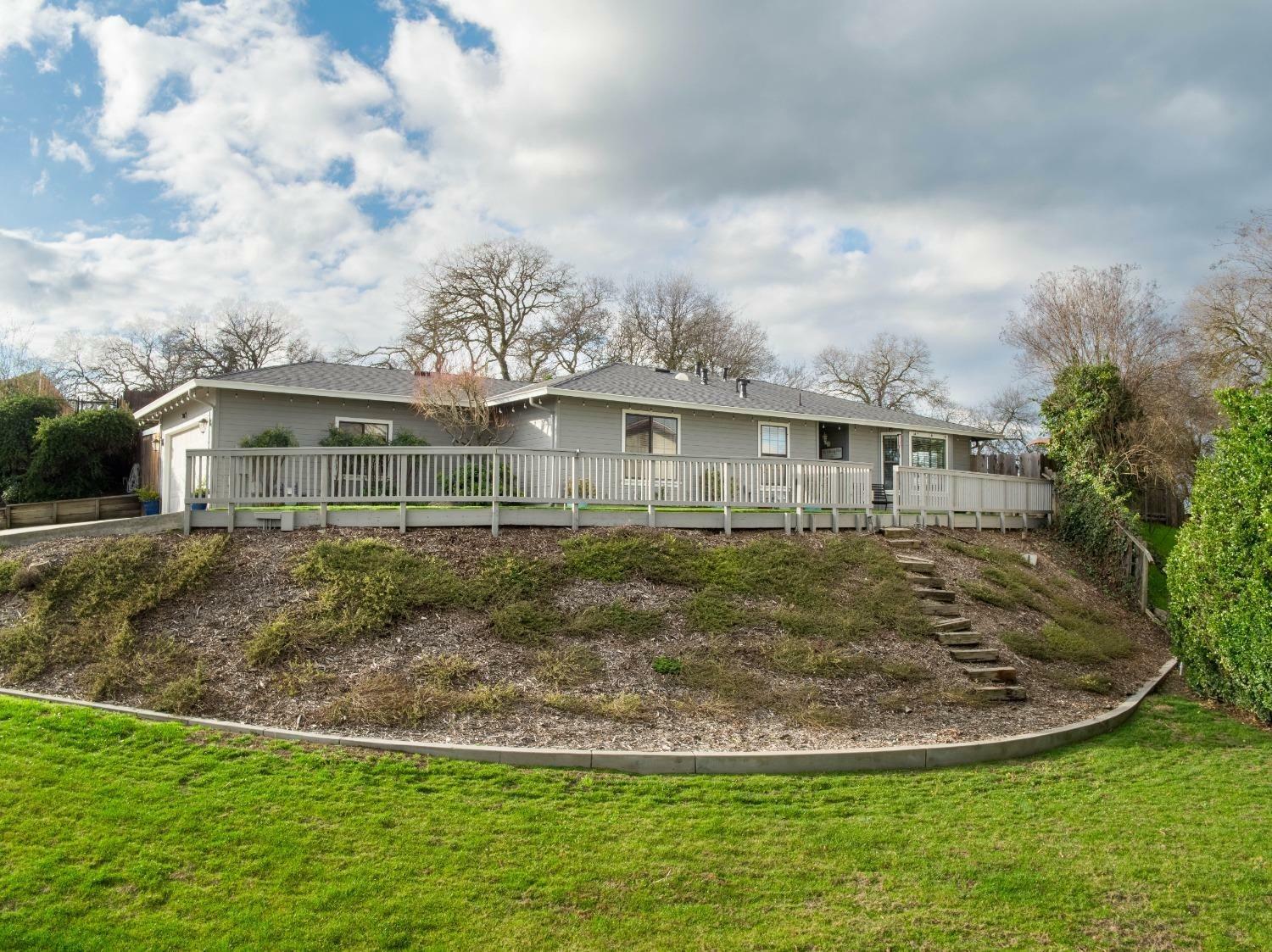 Property Photo: 804 Hillswood Court CA 95361