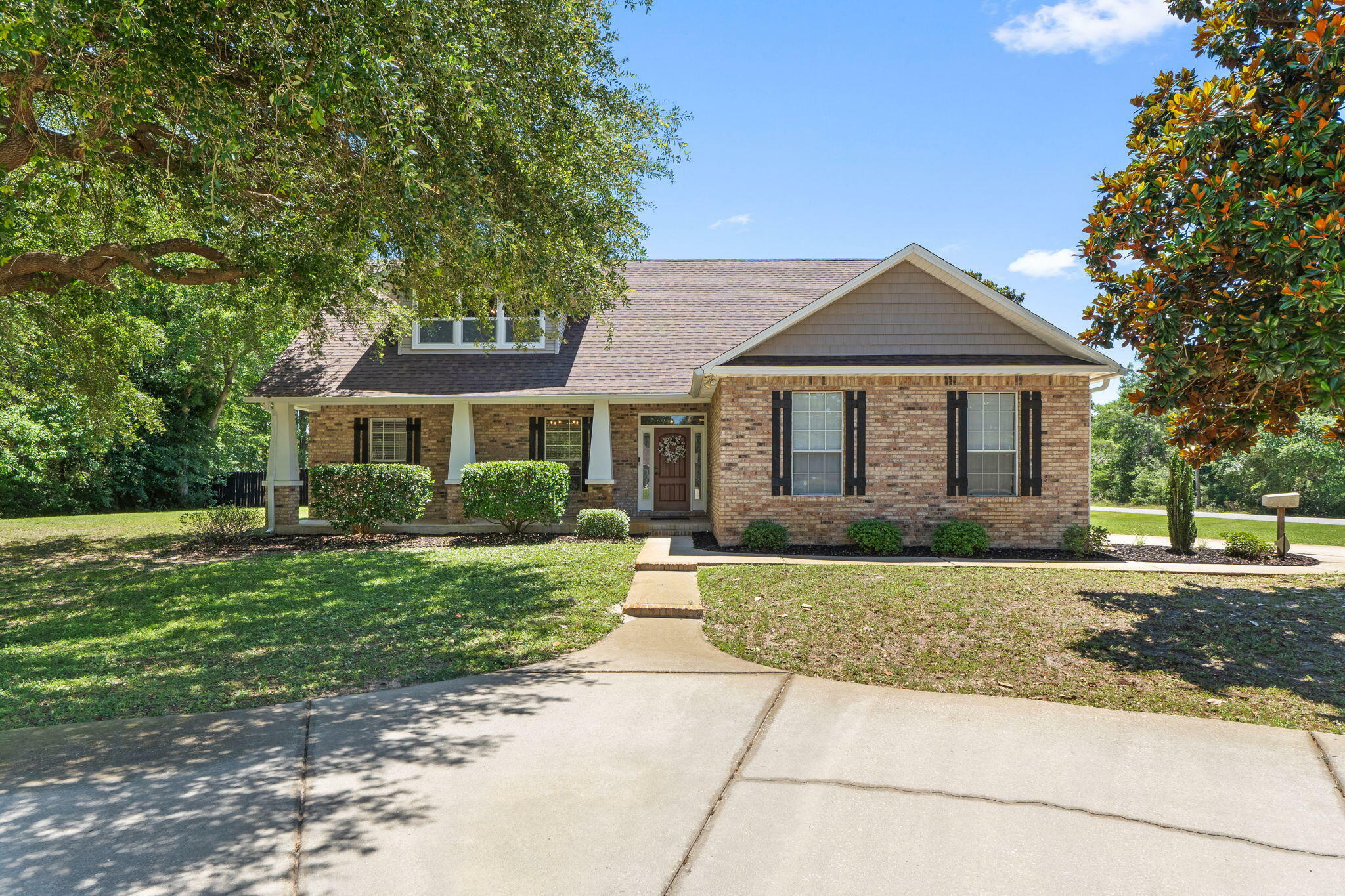 Property Photo: 1876 Edgewood Drive FL 32566