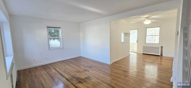 Property Photo:  326 East Glen Avenue  NJ 07450 