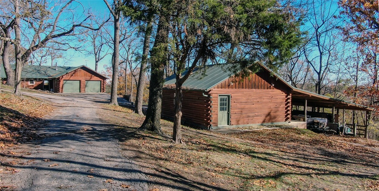 Property Photo:  431 County Road 140  AR 72632 