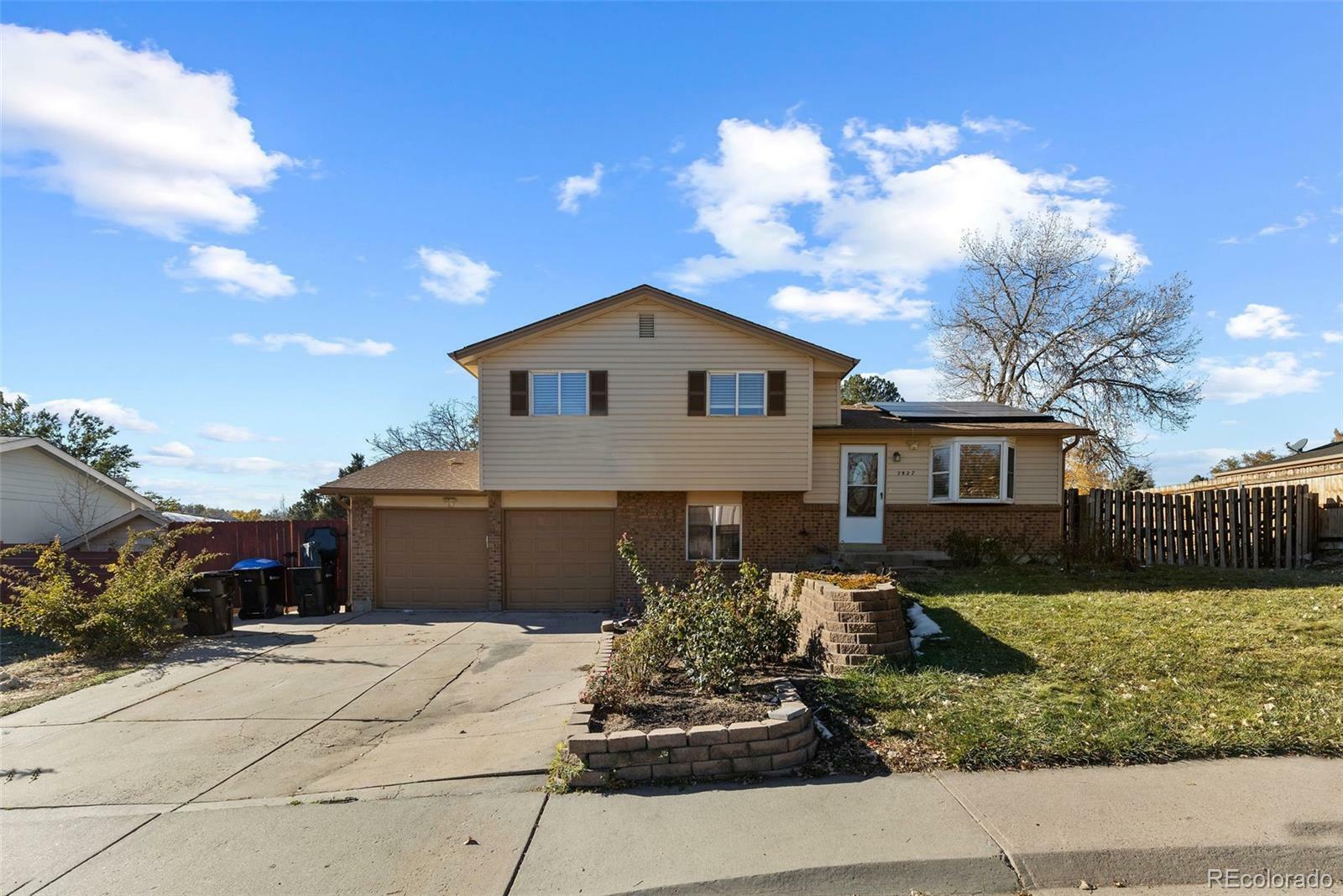 Property Photo: 7527 Newland Street CO 80003