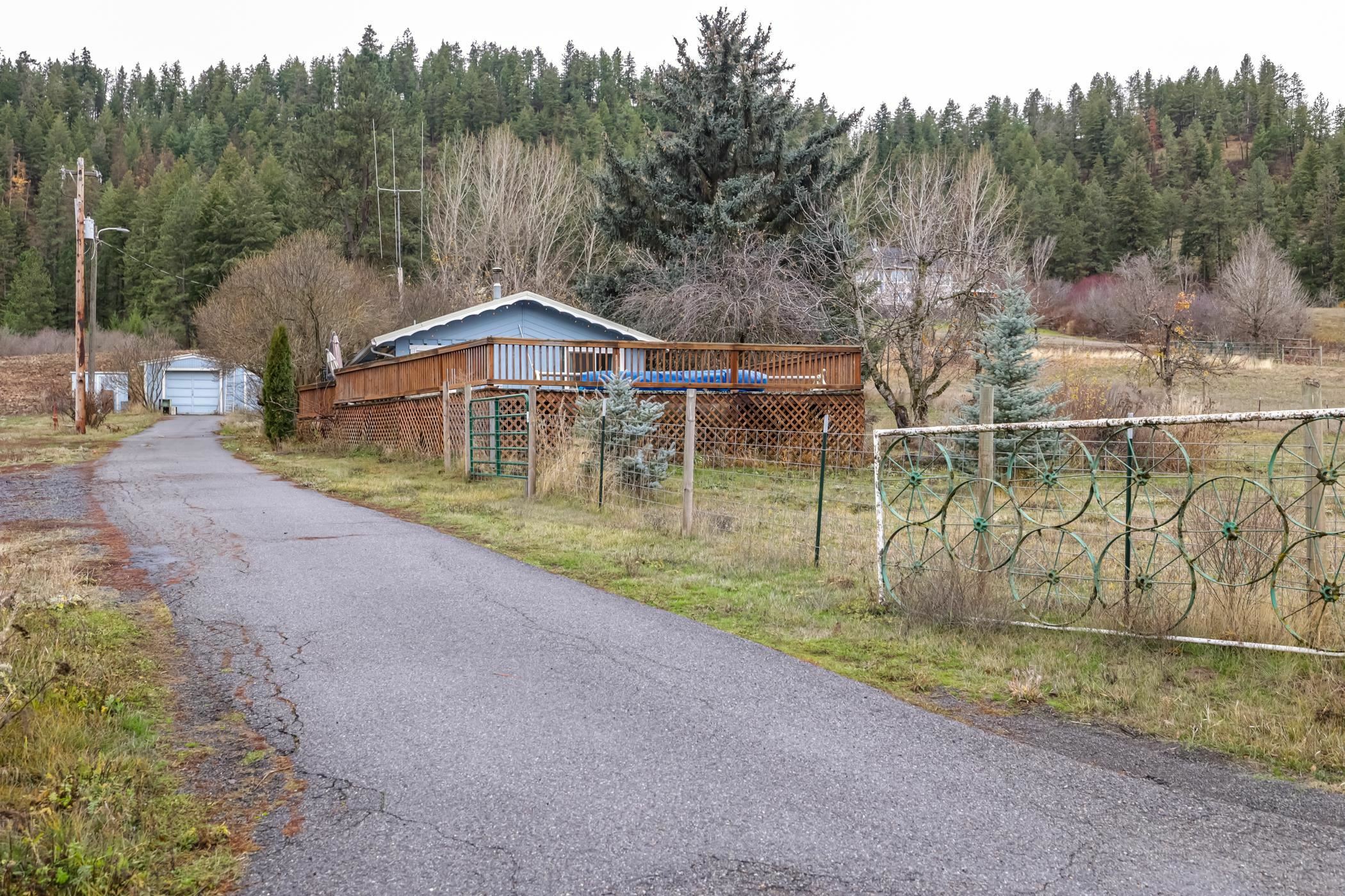 Property Photo:  4710 E Valley Chapel Rd  WA 99036 