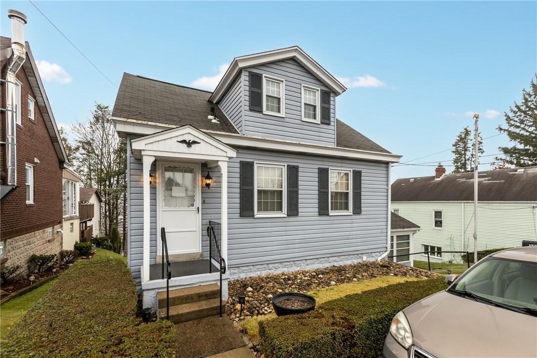 Property Photo:  209 Arlington St  PA 15209 