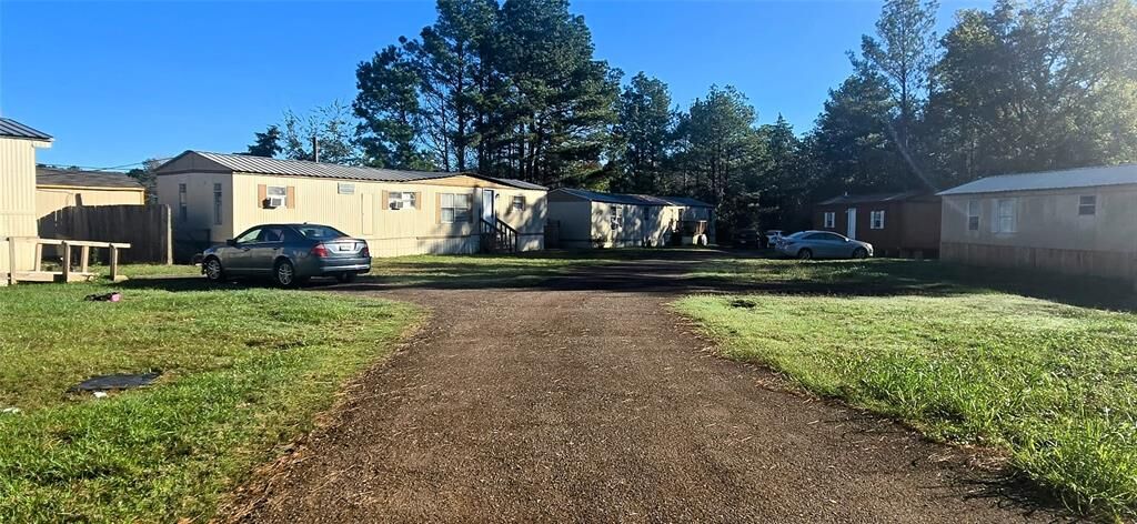 Property Photo:  1022 Dr Martin Luther King Jr Drive  TX 77356 