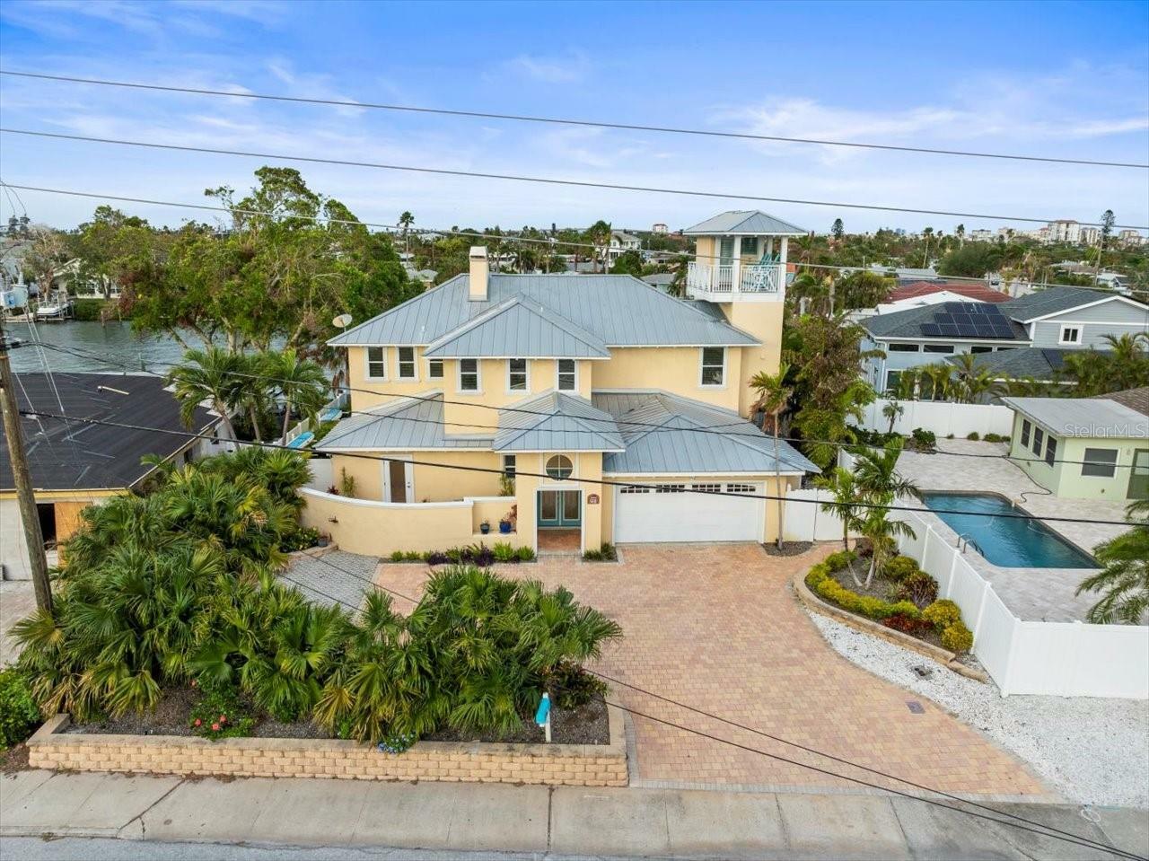 Property Photo: 231 21st Avenue FL 33706