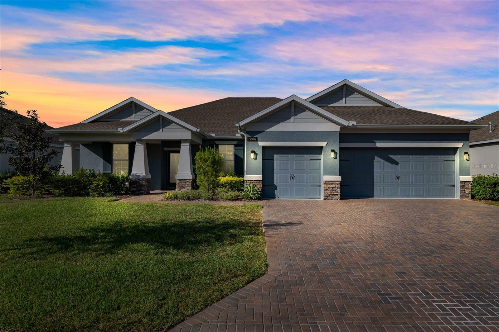 Property Photo: 19907 Tattnall Way FL 34601