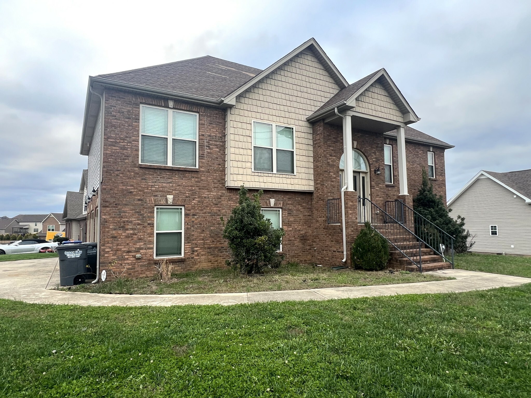 Property Photo:  1701 Winterhaven Ct  TN 37042 