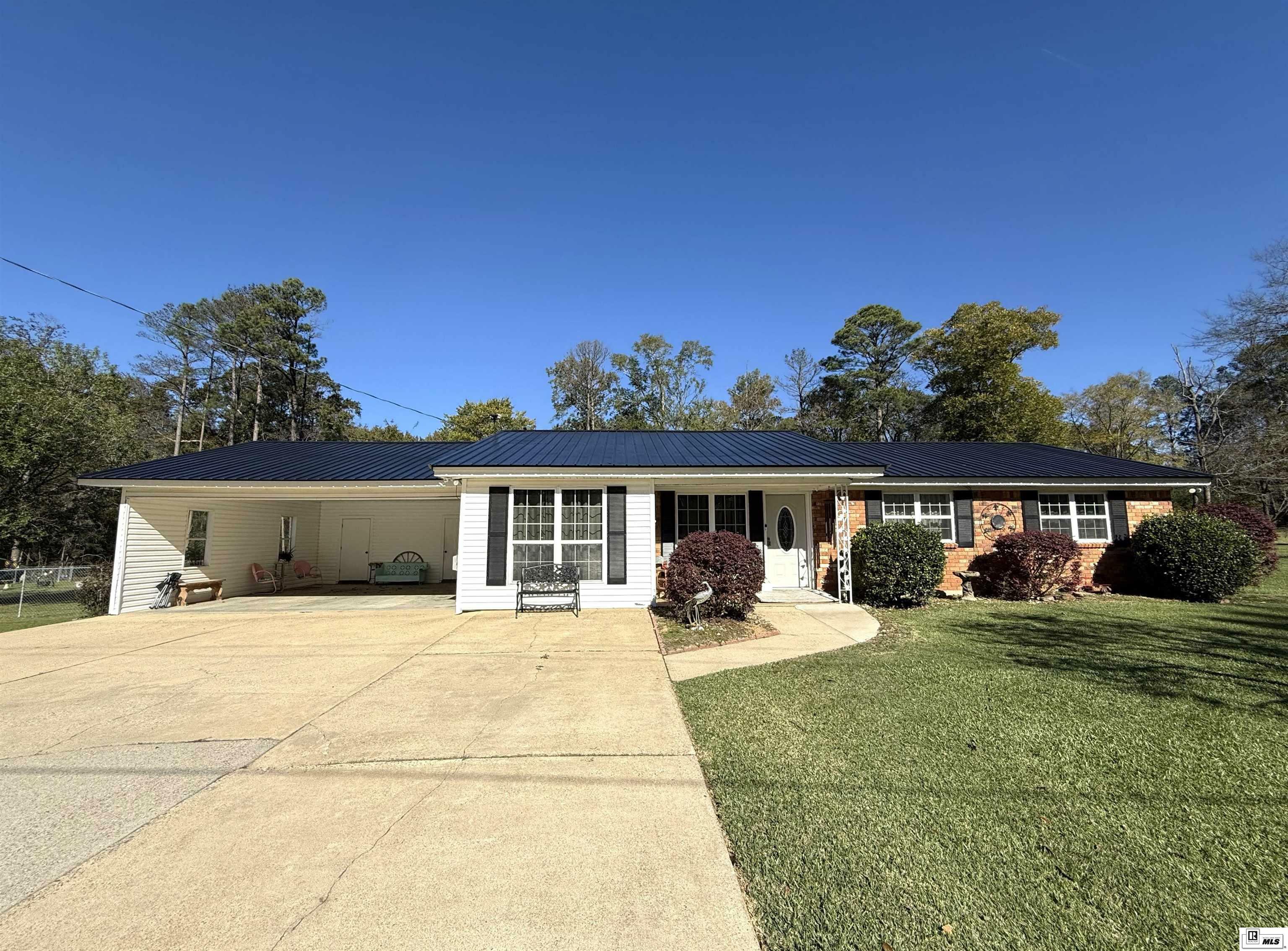 Property Photo:  5565 Choctaw Ridge  LA 71220 