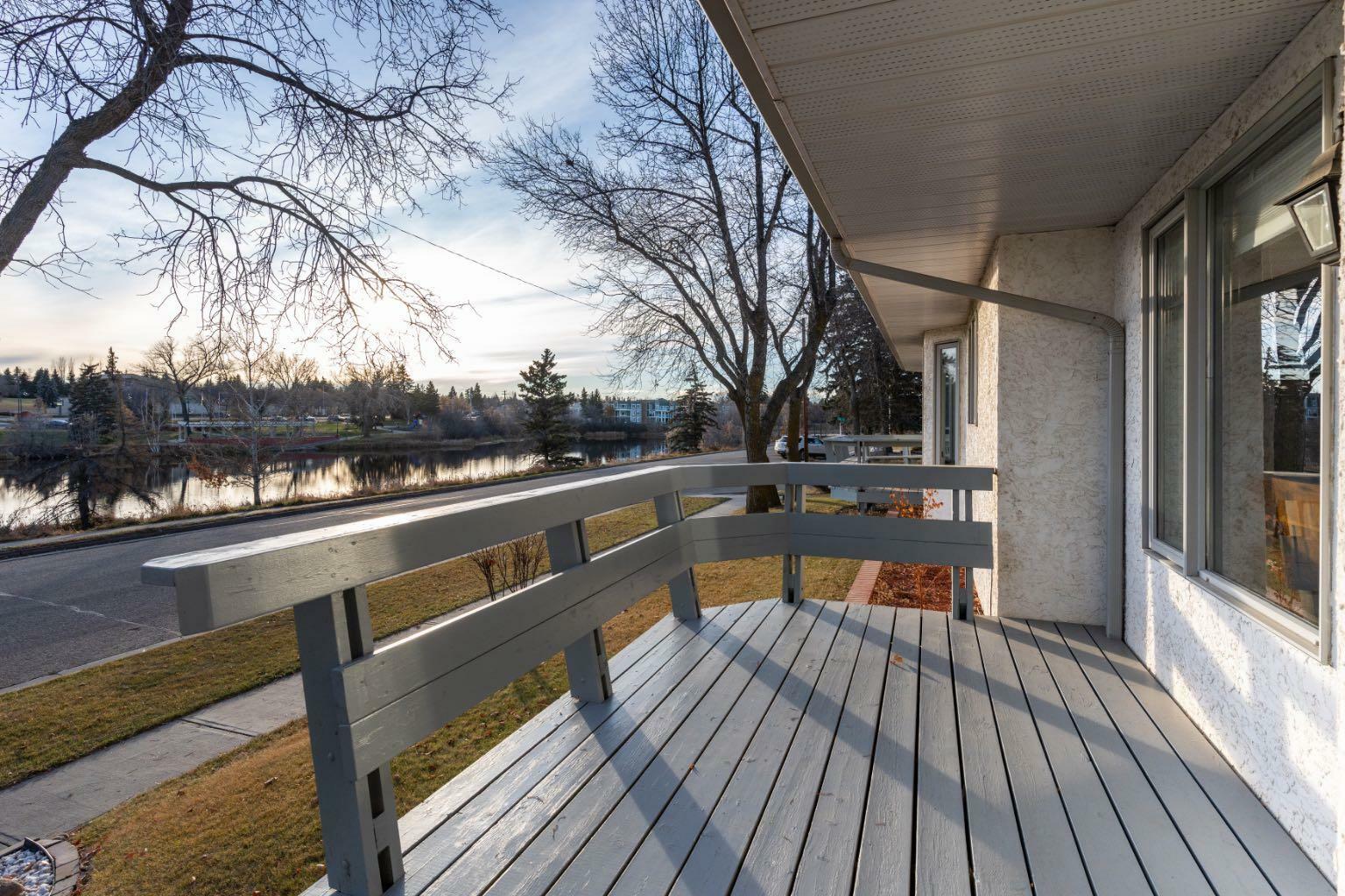 Property Photo:  4821 54 Street B  AB T4V 2A3 