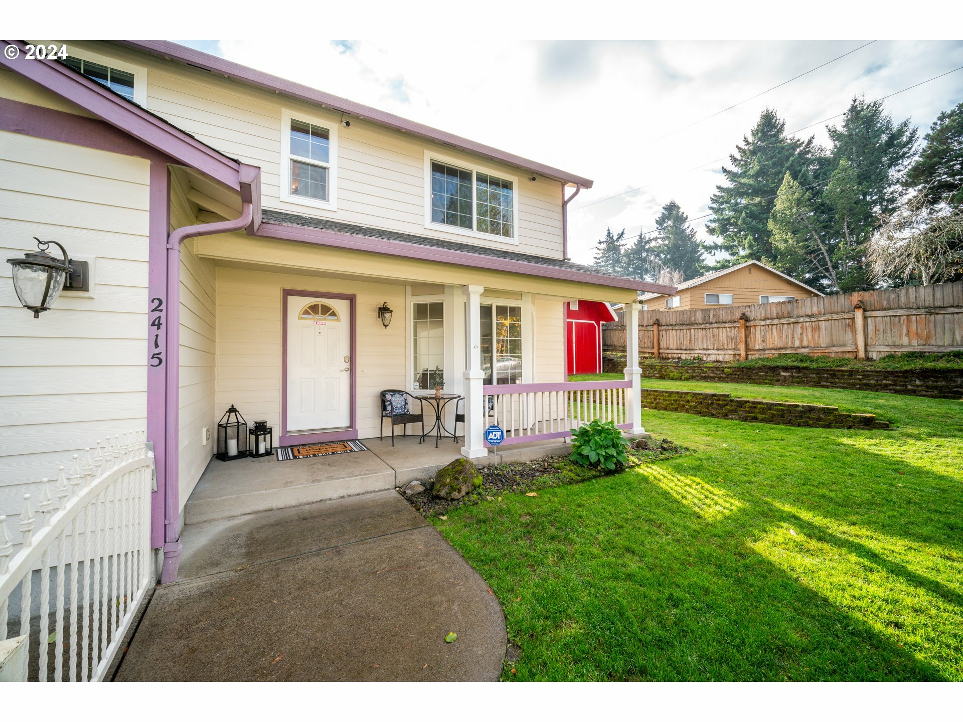 Property Photo:  2415 NE 59th St  WA 98663 