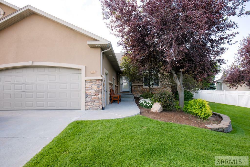 Property Photo:  354 Eagle Summit  ID 83440 