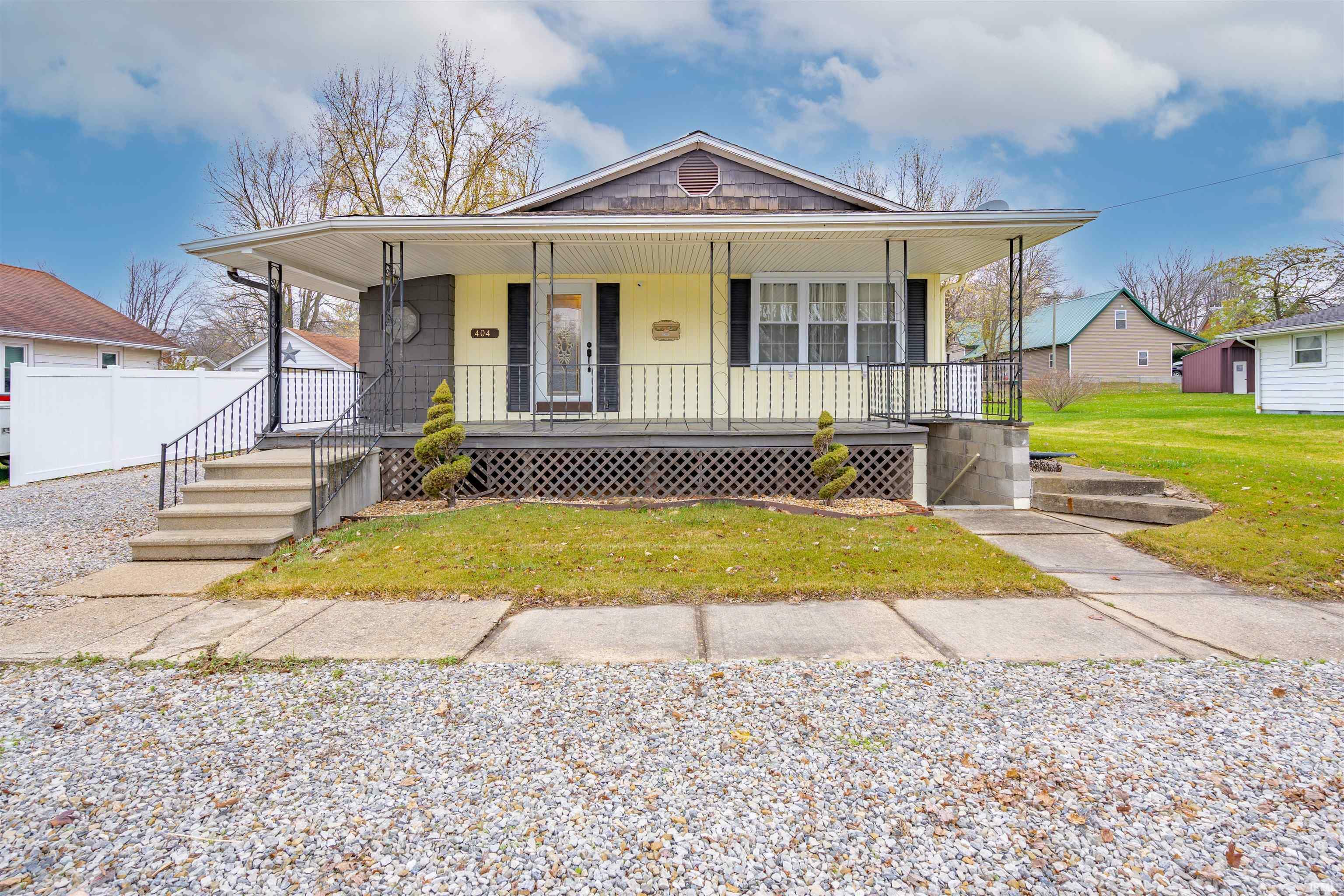 Property Photo:  404 E Walnut Street  IN 47562 