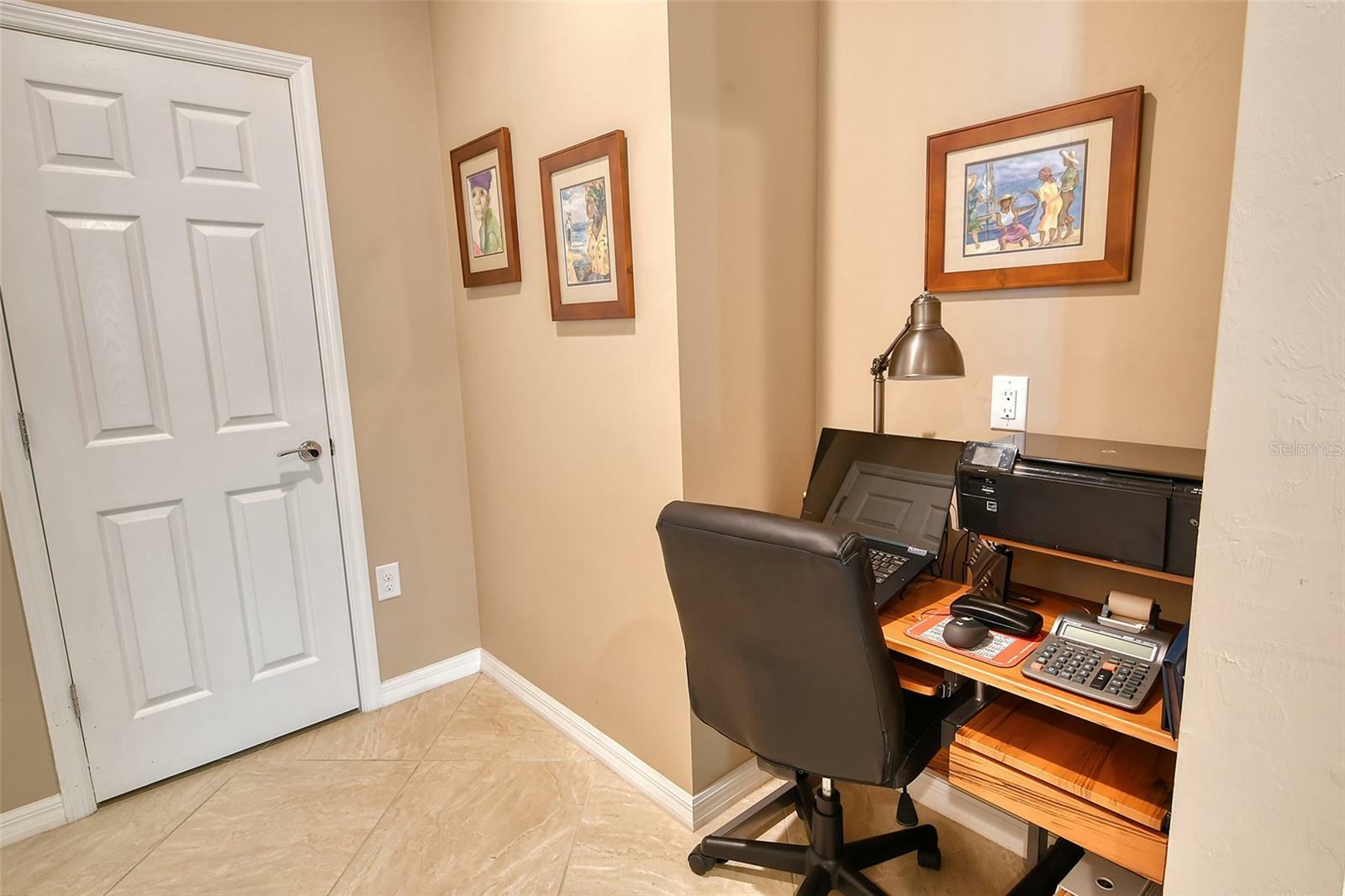 Property Photo:  5935 Caspian Tern Drive  FL 34238 