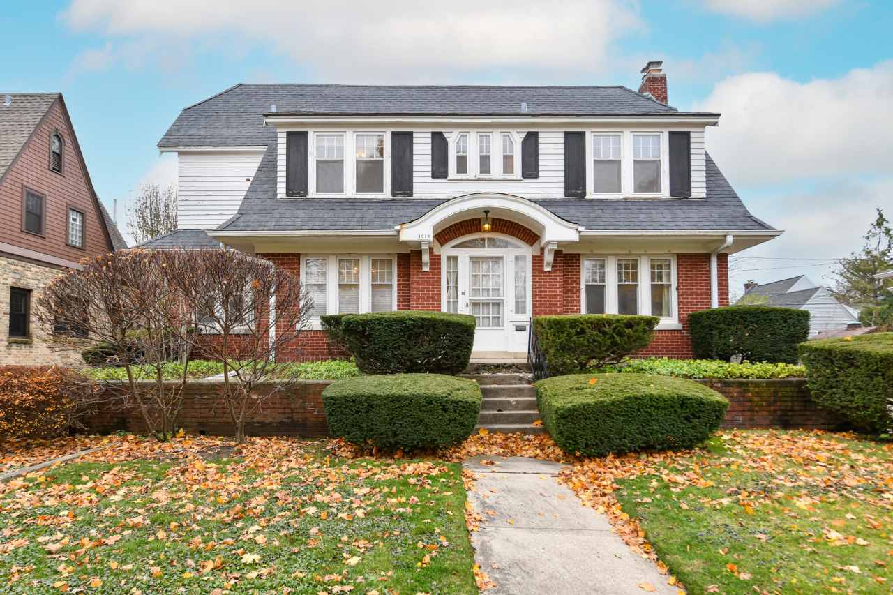 Property Photo: 1919 Forest St WI 53213