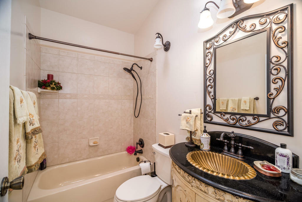 Property Photo: 74042 Catalina Way CA 92260