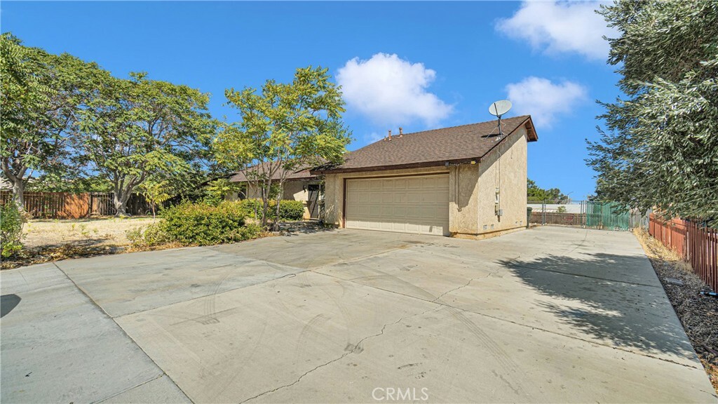 Property Photo:  14338 La Mesa Road  CA 92392 