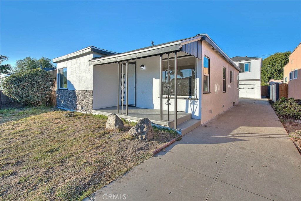 Property Photo: 743 E 92nd Street CA 90002