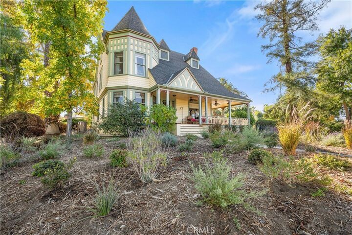 Property Photo: 1416 Elizabeth Crest CA 92373