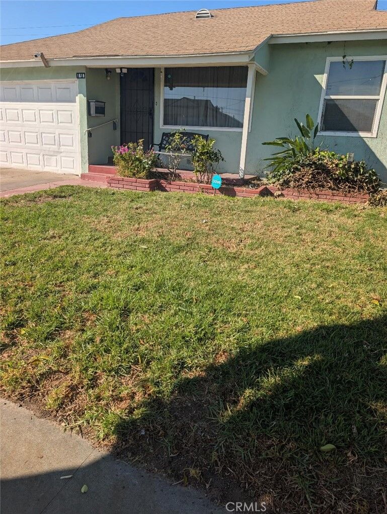 Property Photo: 1619 W 136th Street CA 90222