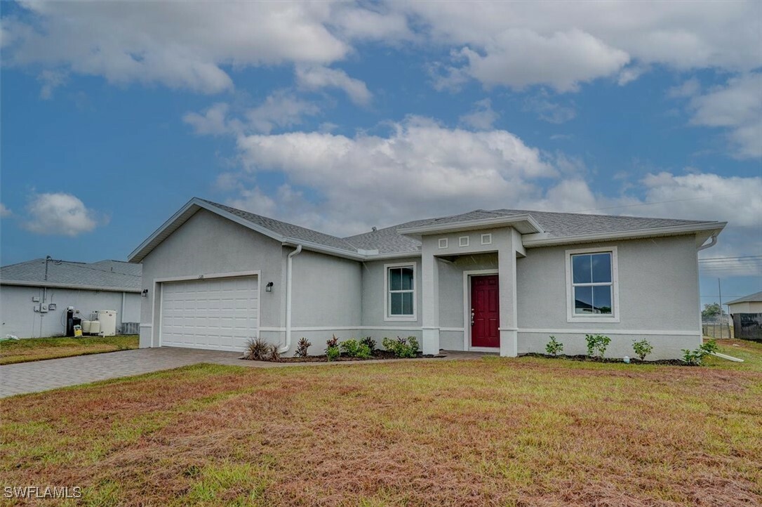 Property Photo:  1320 NE 17th Avenue  FL 33909 