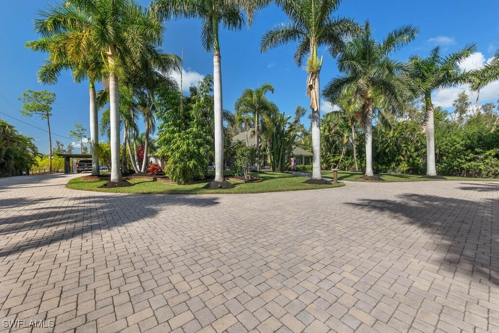 Property Photo:  15840 S Pebble Lane  FL 33912 