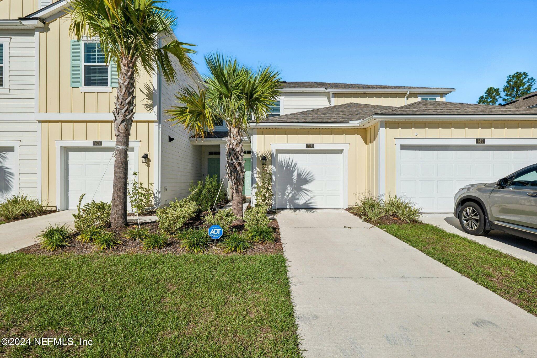 Property Photo:  611 Coastline Way  FL 32092 