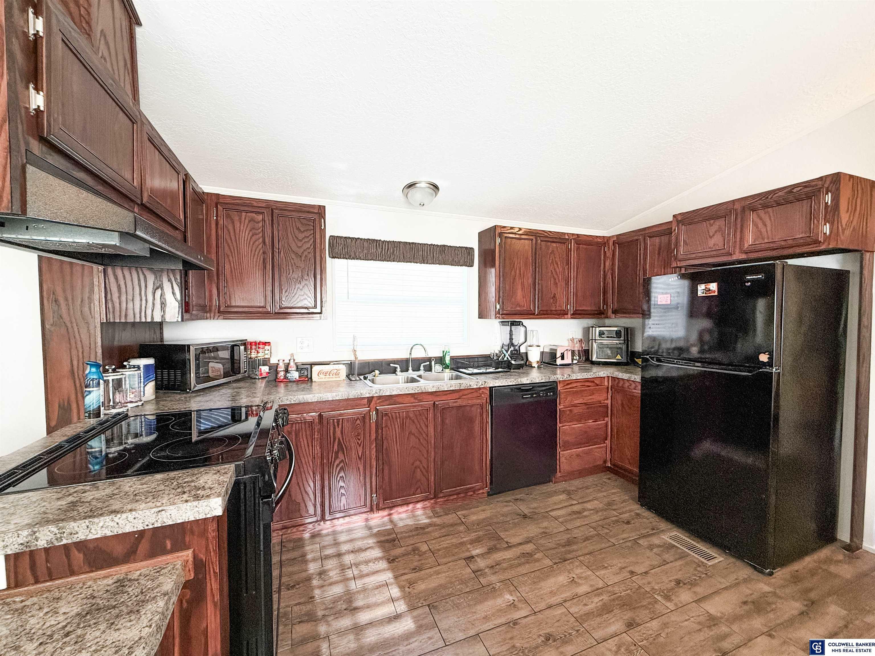 Property Photo:  1407 W Commodore Boulevard 194  NE 68522 