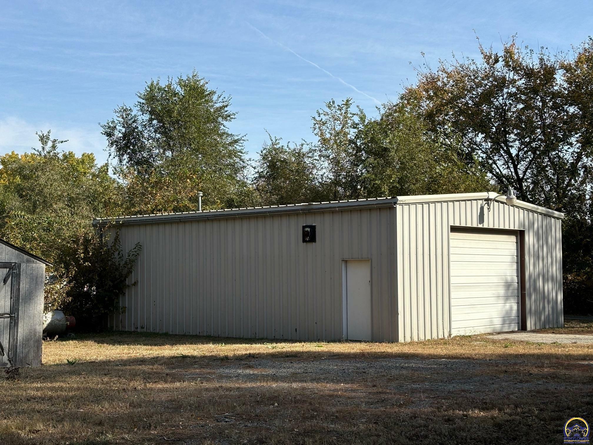 Property Photo:  1845 Crawford Rd  KS 66073 