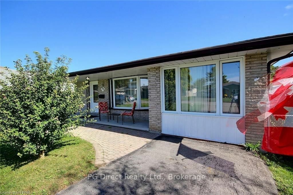 Property Photo:  23 Shoniker Ave  ON K8V 5T1 