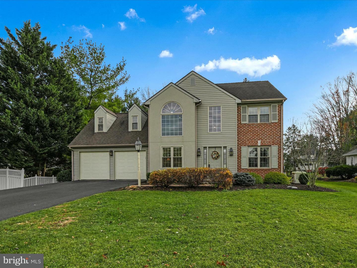 144 Park Place  Landisville PA 17538 photo